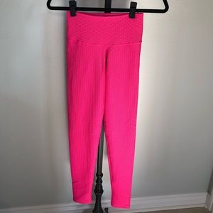 SHAPE UP Hot Pink Waffled Cropped Fitness Leggings